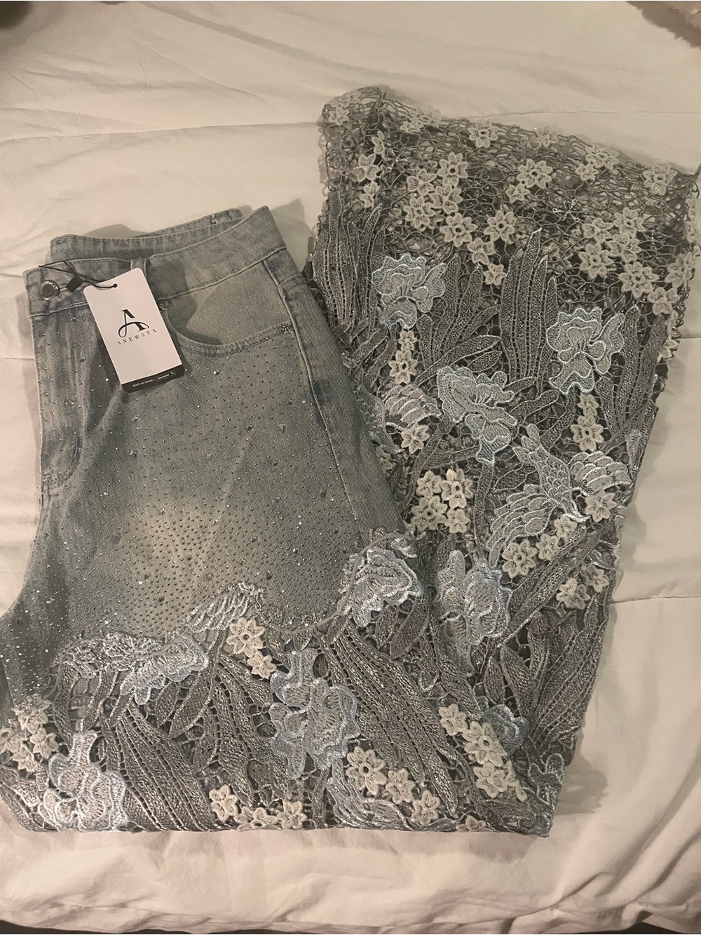 NEW! Boutique Embellished Floral Lace Women's Jeans